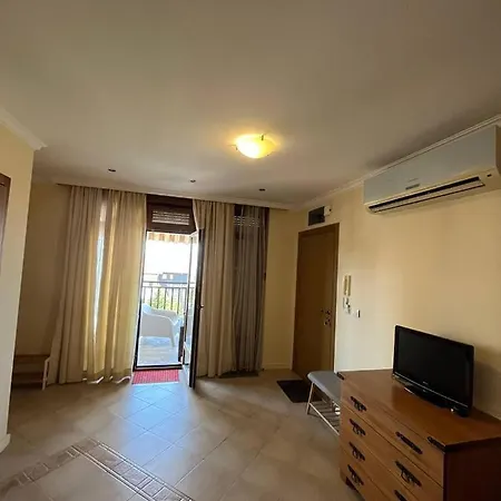 Santa Marina Central Apartment